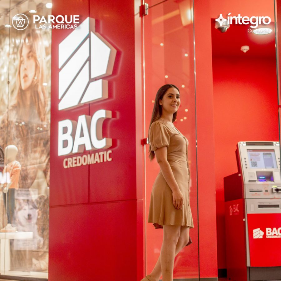 Bancos en Centro Comercial ciudad de Guatemala 900x900 - BLOG